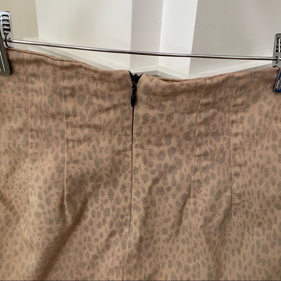 BRANDY MELVILLE Tan Leopard Mini Skirt - Picture 9 of 10